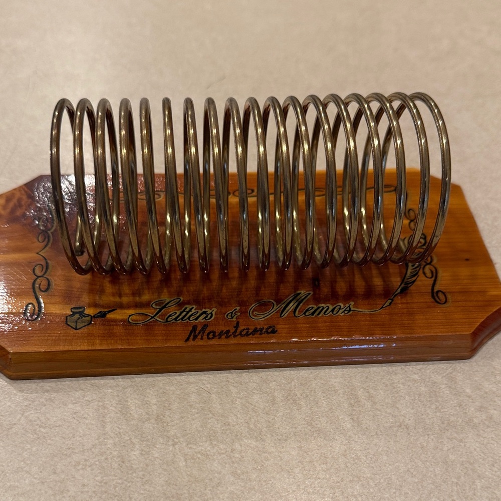 Vintage metal coil letter and memo holder!!